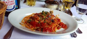 Spaghetti alla puttanesca - Ristorante Abruzzi - Rome