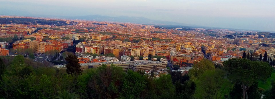 The View (you can see the colosseum!) - La Pergola - Rome